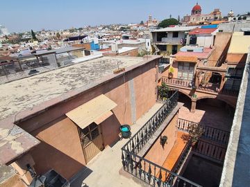 VENTA DE CASA, UBICADOS EN EL CENTRO DE QUERÉTARO.