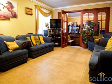 Casa en rio Amarillo, Cuenca de 4 habitaciones