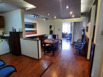 Vendo casa rentera Colegio Militar Eloy Alfaro Orellana