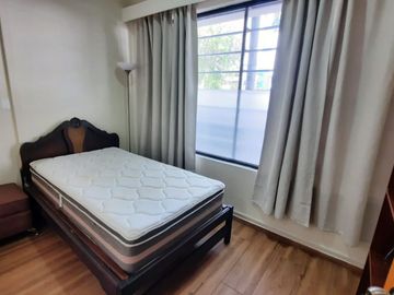 Vendo casa rentera Colegio Militar Eloy Alfaro Orellana