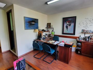Vendo casa rentera Colegio Militar Eloy Alfaro Orellana