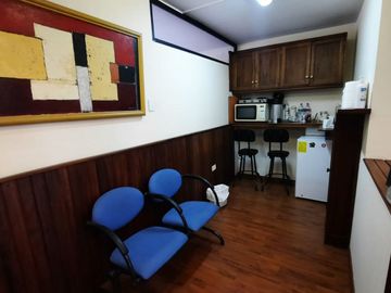 Vendo casa rentera Colegio Militar Eloy Alfaro Orellana