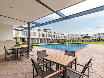 CASA EN VENTA AL SUR DE CUERNAVACA CON 3 RECAMARAS Y ALBERCA
