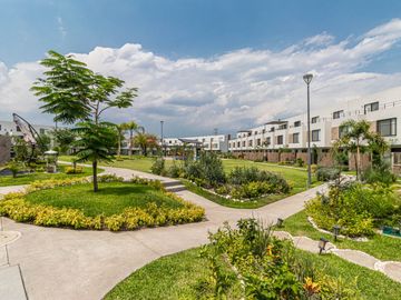 CASA EN VENTA AL SUR DE CUERNAVACA CON 3 RECAMARAS Y ALBERCA