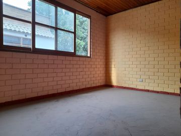 VENTA CASA CHACLACAYO CERCA A LA PLAZA CENTRAL
