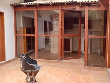 VENTA CASA CHACLACAYO CERCA A LA PLAZA CENTRAL
