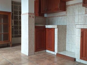VENTA CASA CHACLACAYO CERCA A LA PLAZA CENTRAL