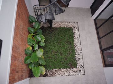 DIJUAL RUMAH KEKINIAN STRATEGIS DI KOMPLEK ARCAMANIK ENDAH KOTA BANDUNG