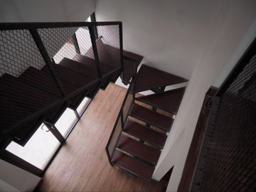 DIJUAL RUMAH KEKINIAN STRATEGIS DI KOMPLEK ARCAMANIK ENDAH KOTA BANDUNG