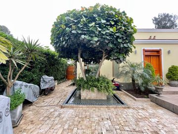 EXCLUSIVA CASA DE CAMPO CON PISCINA Y GRAN ÁREA SOCIAL EN FUNDO PASO CHICO, LURÍN