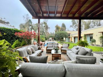 EXCLUSIVA CASA DE CAMPO CON PISCINA Y GRAN ÁREA SOCIAL EN FUNDO PASO CHICO, LURÍN