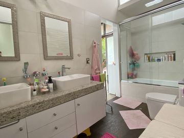EXCLUSIVA CASA DE CAMPO CON PISCINA Y GRAN ÁREA SOCIAL EN FUNDO PASO CHICO, LURÍN