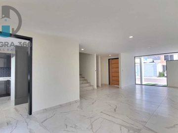 Linda casa cercana a escuelas en pachuca, Arboledas de San Javier
