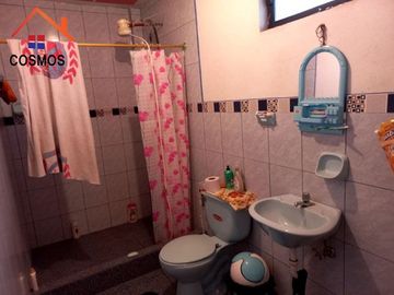 Casa con terreno de venta en Cotacachi