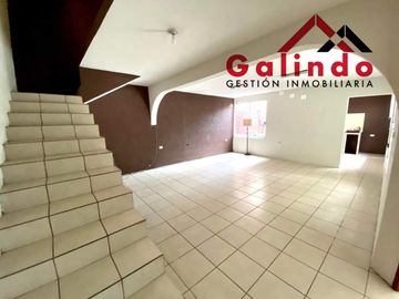 CASA USADA EN VENTA CENTRO DE BANDERILLA COCHERA 3 RECAMARAS