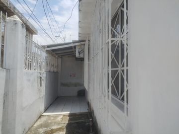 CASA DE VENTA   FLORESTA 1, SUR DE GUAYAQUIL, GUAYAS