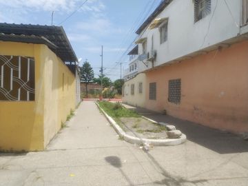 CASA DE VENTA   FLORESTA 1, SUR DE GUAYAQUIL, GUAYAS