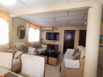 CASA DE VENTA   FLORESTA 1, SUR DE GUAYAQUIL, GUAYAS