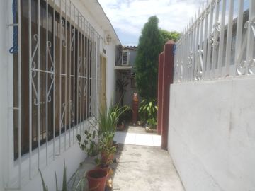 CASA DE VENTA   FLORESTA 1, SUR DE GUAYAQUIL, GUAYAS