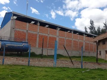 VENTA DE LOCAL INDUSTRIAL EN CAJAMARCA
