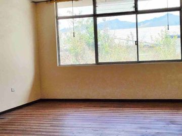 Casa 2 Apartamentos Independientes en la av. Maldonado en el sector Comercio