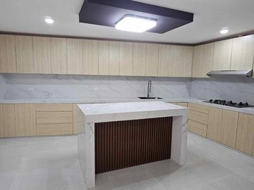 Newly Renovated Corner House with 4BR+ 1  with 3 car garage