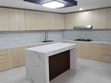 Newly Renovated Corner House with 4BR+ 1  with 3 car garage