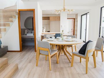 Casa de Venta por Estrenar en Tumbaco, cerca  del Tunel Guayasamin - Dormitorio Master en Planta Baja