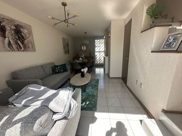 VENTA DE CASA CON ALBERCA EMILIANO ZAPATA