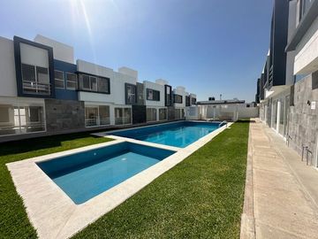 VENTA DE CASA CON ALBERCA EMILIANO ZAPATA