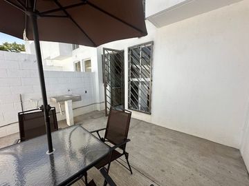 VENTA DE CASA CON ALBERCA EMILIANO ZAPATA