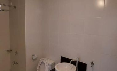 Affordable RFO condo in Mandaluyong  2 bedroom 32 sqm 5% down payment only Upto 15% discount along edsa near sm megamall, origas, makati