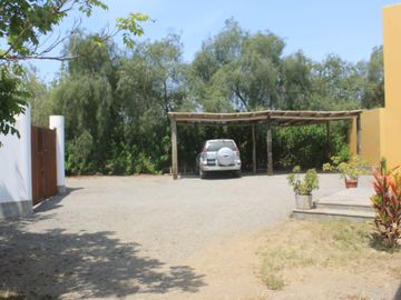 LINDA CASA DE CAMPO CON GRAN PISCINA  EN CONDOMINIO LA TOSCANA, CAÑETE