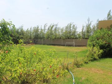 LINDA CASA DE CAMPO CON GRAN PISCINA  EN CONDOMINIO LA TOSCANA, CAÑETE