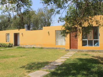 LINDA CASA DE CAMPO CON GRAN PISCINA  EN CONDOMINIO LA TOSCANA, CAÑETE