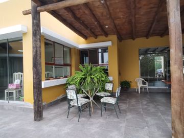 LINDA CASA DE CAMPO CON GRAN PISCINA  EN CONDOMINIO LA TOSCANA, CAÑETE
