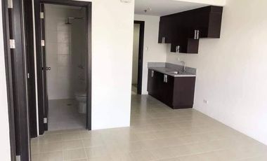CLEAN TITLE PERPETUAL OWNERSHIP Top High End Condo Modern Minimialist Condo near Hotel Mall Resturants and Airport Hospital School Office  HIGH END BU