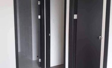 CLEAN TITLE PERPETUAL OWNERSHIP Top High End Condo Modern Minimialist Condo near Hotel Mall Resturants and Airport Hospital School Office  HIGH END BU