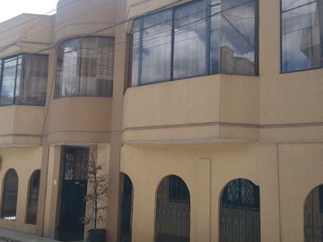 EN VENTA AMPLIO DEPARTAMENTO EN CHILLOGALLO SUR DE QUITO
