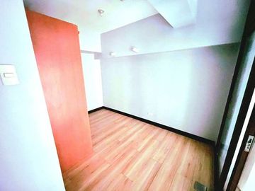 1BR Loft Type Unit for Sale at Eastwood City, Quezon City