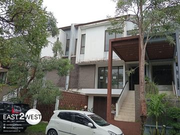 Dijual Rumah Baru Cluster Placido Foresta BSD City Tangerang Bagus Nyaman Siap Huni Lokasi Asri Strategis
