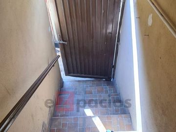 Casa en Venta Cumbres 4to Sector a Una Cuadra de Av Leones, Monterrey, NL