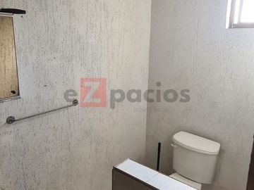 Casa en Venta Cumbres 4to Sector a Una Cuadra de Av Leones, Monterrey, NL
