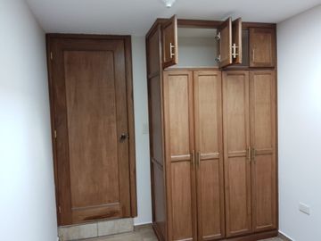 VENDO CASA RENTERA SECTOR POMASQUI DE 452,88 M2