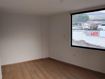 VENDO CASA RENTERA SECTOR POMASQUI DE 452,88 M2