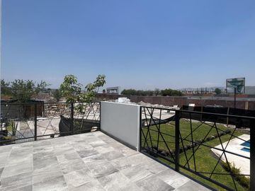 Casa en condominio con alberca en Xochitepec Morelos