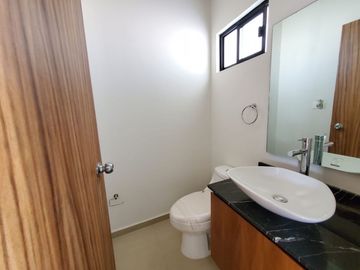 VENTA DE CASA EN EXCELENTE LUGAR AL SUR DE PACHUCA CON DESCUENTO