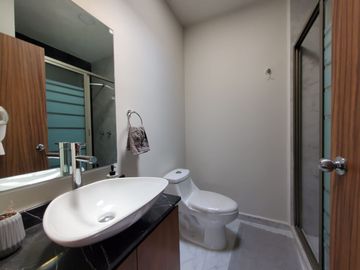 VENTA DE CASA EN EXCELENTE LUGAR AL SUR DE PACHUCA CON DESCUENTO