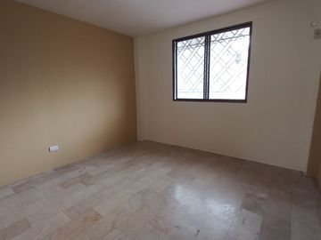 VENTA DE LINDA Y ACOGEDORA  CASA DE 2 PISOS EN URBANIZACION SAN FELIPE NORTE DE GUAYAQUIL