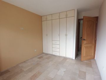 VENTA DE LINDA Y ACOGEDORA  CASA DE 2 PISOS EN URBANIZACION SAN FELIPE NORTE DE GUAYAQUIL